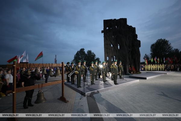 ФОТОРЕПОРТАЖ: 22 июня в Беларуси прошел День всенародной памяти жертв Великой Отечественной войны и геноцида белорусского народа ФОТОРЕПОРТАЖ: 22 июня в Беларуси прошел День всенародной памяти жертв Великой Отечественной войны и геноцида белорусского народа