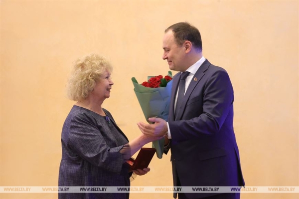 "Это люди исключительного трудолюбия и ответственности". Премьер Беларуси вручил госнаграды "Это люди исключительного трудолюбия и ответственности". Премьер Беларуси вручил госнаграды