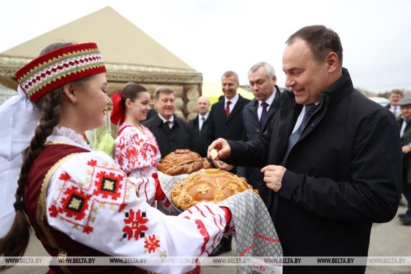 Промкооперация, наука и АПК: Головченко о ключевых сферах сотрудничества с Новосибирской областью Промкооперация, наука и АПК: Головченко о ключевых сферах сотрудничества с Новосибирской областью