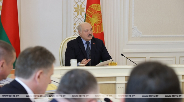 Отчет правительства, подготовка к выборам, выпускной и мятежный "Вагнер". Итоги неординарной недели Президента Отчет правительства, подготовка к выборам, выпускной и мятежный "Вагнер". Итоги неординарной недели Президента