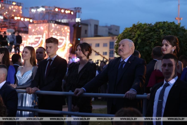 Отчет правительства, подготовка к выборам, выпускной и мятежный "Вагнер". Итоги неординарной недели Президента Отчет правительства, подготовка к выборам, выпускной и мятежный "Вагнер". Итоги неординарной недели Президента