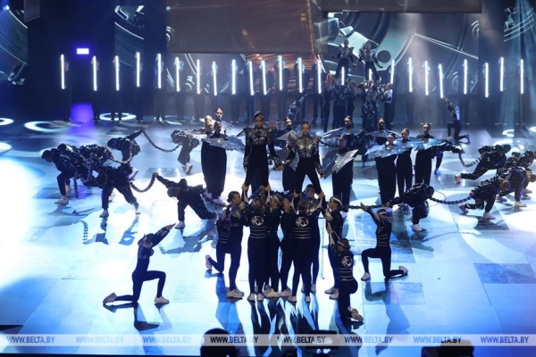 Выступление Лукашенко на патриотическом форуме "Мы - беларусы!", посвященном Дню народного единства Выступление Лукашенко на патриотическом форуме "Мы - беларусы!", посвященном Дню народного единства