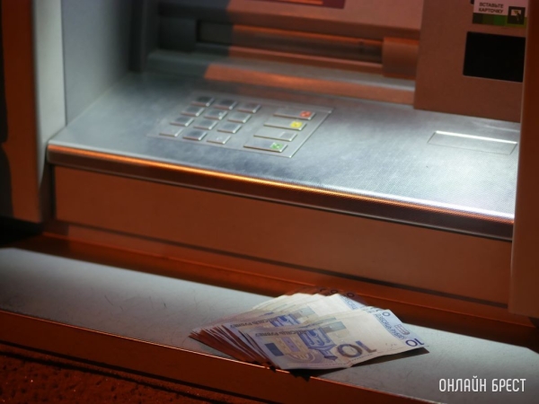 Кому положена ежемесячная доплата к заработной плате? Кому положена ежемесячная доплата к заработной плате?