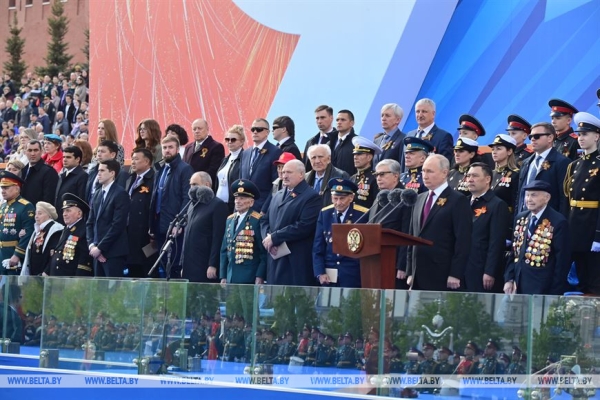 Лукашенко в Москве принял участие в торжествах в честь Дня Победы