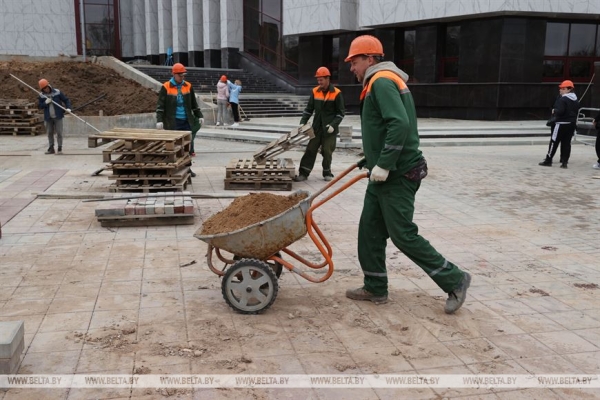 ФОТОРЕПОРТАЖ: Республиканский субботник прошел в Беларуси ФОТОРЕПОРТАЖ: Республиканский субботник прошел в Беларуси