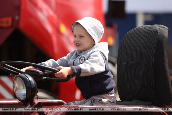 Новые разработки, выгодные контракты и активности. Чем запомнилась выставка "Белагро-2023" Новые разработки, выгодные контракты и активности. Чем запомнилась выставка "Белагро-2023"