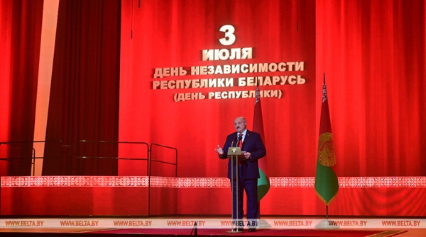 Лукашенко: без культурного наследия и крепкой духовной основы народ не может быть независимым Лукашенко: без культурного наследия и крепкой духовной основы народ не может быть независимым