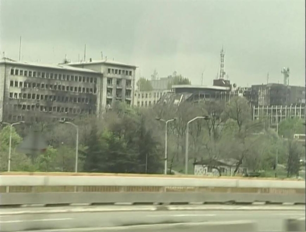 Под бомбами "демократии". Обнародовано уникальное архивное видео об историческом визите Лукашенко в Белград Под бомбами "демократии". Обнародовано уникальное архивное видео об историческом визите Лукашенко в Белград