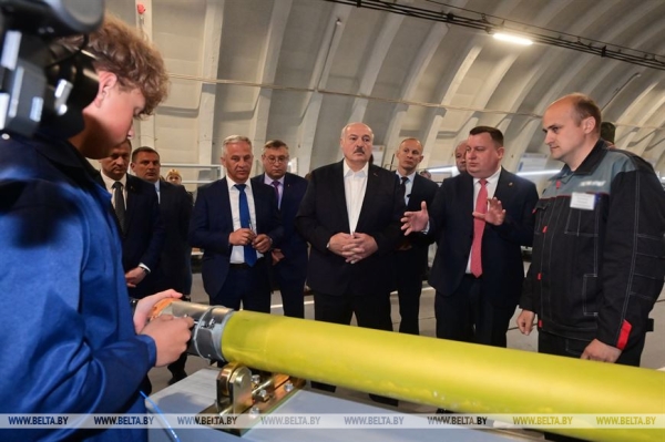 Секретное производство снарядов, резонансное интервью и посылы новым послам. Акценты горячей недели Президента Секретное производство снарядов, резонансное интервью и посылы новым послам. Акценты горячей недели Президента