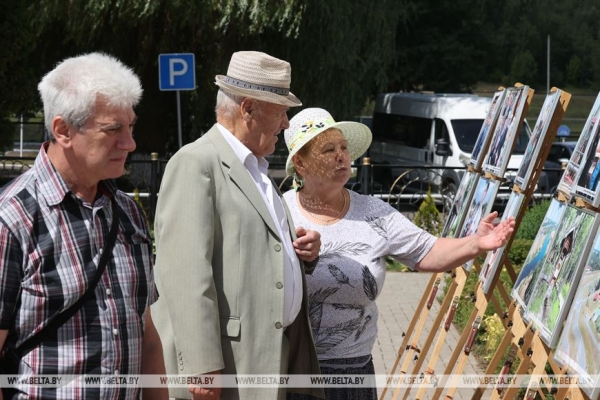 ФОТОФАКТ: Праздник "Купалье" ("Александрия собирает друзей") проходит в Шкловском районе ФОТОФАКТ: Праздник "Купалье" ("Александрия собирает друзей") проходит в Шкловском районе