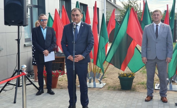 Обновленную производственную базу района электрических сетей открыли в Старых Дорогах Обновленную производственную базу района электрических сетей открыли в Старых Дорогах