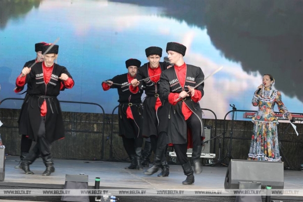 Сергеенко о "Купалье" в Александрии: это праздник белорусско-российской дружбы Сергеенко о "Купалье" в Александрии: это праздник белорусско-российской дружбы