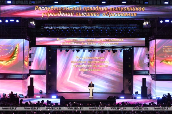 Отчет правительства, подготовка к выборам, выпускной и мятежный "Вагнер". Итоги неординарной недели Президента Отчет правительства, подготовка к выборам, выпускной и мятежный "Вагнер". Итоги неординарной недели Президента