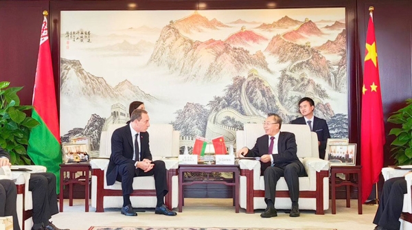 Снопков: для стимулирования создания новых производств в "Великом камне" созданы беспрецедентные условия Снопков: для стимулирования создания новых производств в "Великом камне" созданы беспрецедентные условия