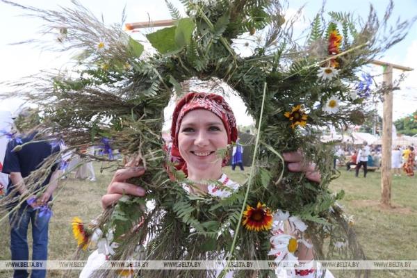 ФОТОФАКТ: Праздник "Купалье" ("Александрия собирает друзей") проходит в Шкловском районе ФОТОФАКТ: Праздник "Купалье" ("Александрия собирает друзей") проходит в Шкловском районе