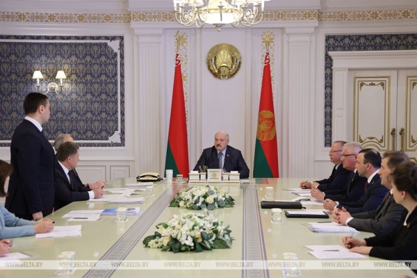 Лукашенко поставил задачу в 2024 году железобетонно определиться с системой поступления