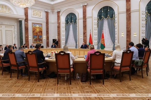 Ядерный вопрос, прогноз по Украине и планы "Вагнера". Главное из встречи Лукашенко с журналистами