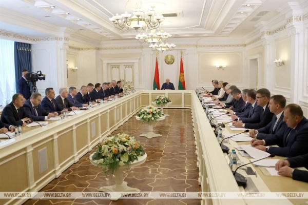 Секретное производство снарядов, резонансное интервью и посылы новым послам. Акценты горячей недели Президента Секретное производство снарядов, резонансное интервью и посылы новым послам. Акценты горячей недели Президента