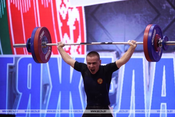 Белорусский штангист Геннадий Лаптев стал чемпионом II Игр стран СНГ Белорусский штангист Геннадий Лаптев стал чемпионом II Игр стран СНГ