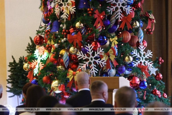 "Это люди исключительного трудолюбия и ответственности". Премьер Беларуси вручил госнаграды "Это люди исключительного трудолюбия и ответственности". Премьер Беларуси вручил госнаграды