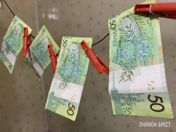 Сколько наличных денег можно хранить дома? Сколько наличных денег можно хранить дома?