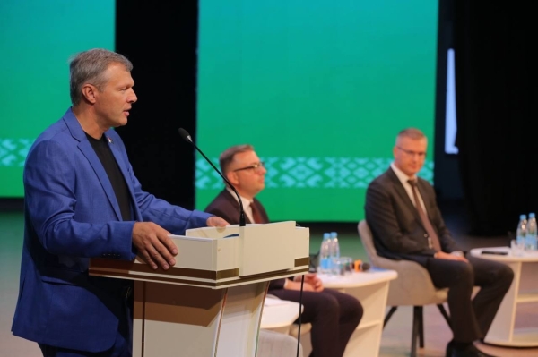 В Молодечно стартовала общественно-политическая акция «Беларусь адзіная», приуроченная ко Дню народного единства В Молодечно стартовала общественно-политическая акция «Беларусь адзіная», приуроченная ко Дню народного единства