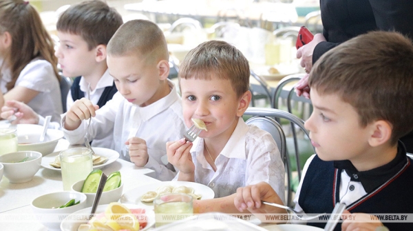 Петришенко: проект по питанию распространят на все школы Беларуси Петришенко: проект по питанию распространят на все школы Беларуси