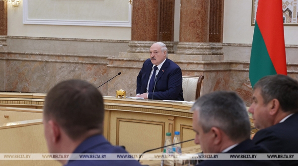 Лукашенко: медицина - важная составляющая безопасности государства Лукашенко: медицина - важная составляющая безопасности государства